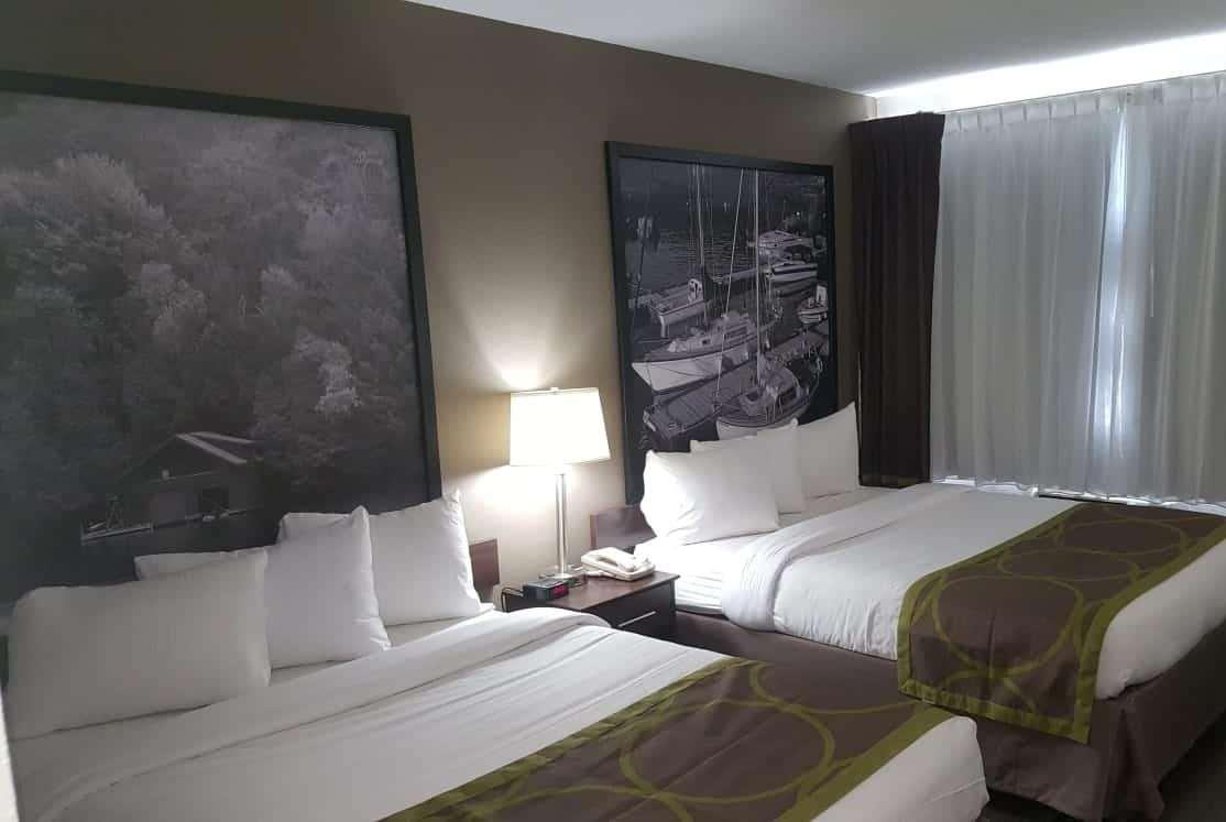 Super 8 By Wyndham Sarnia On Hotel Exterior foto